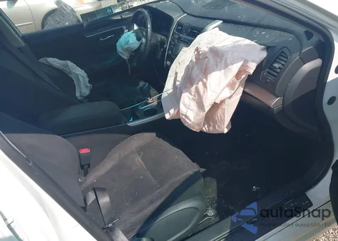 2015 Nissan Altima 2.5 Sv z USA, uszkodzony, nr VIN 1N4AL3AP6FC190442